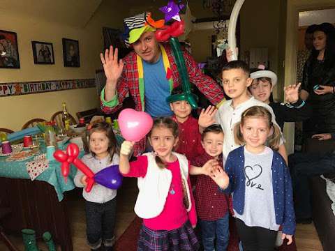 Adam's Amazing Parties! Magician Clown Balloon Children's Party Entertainer Mascot Hire photo