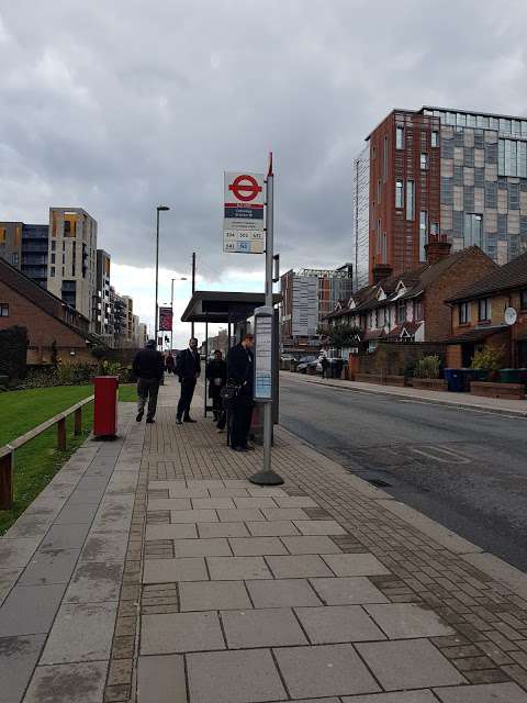 Colindale (Stop CA) photo