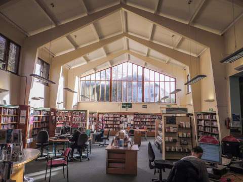 Edgware Library photo