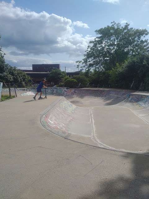 Meanwhile Gardens Concrete Bowl Skatepark photo