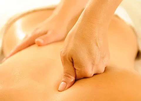 Sarah Dawn. Deep Tissue Massage Sports Massage, Reflexology photo