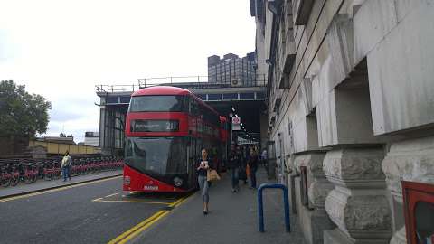 Waterloo Station (Stop B) photo